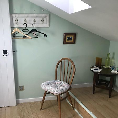 Le Petit Grange Bed & Breakfast Le Lindois Bagian luar foto